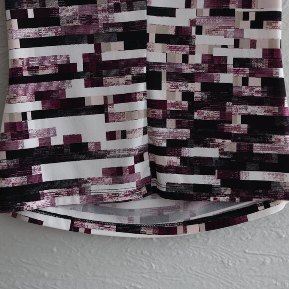 Geometrical Pattern Top by Calvin Klein - Size S - Picture 5 of 6